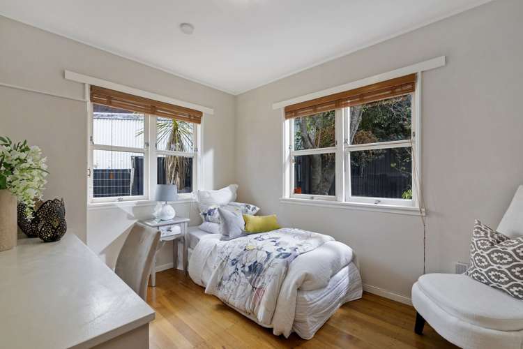 1/4 Firth Road Torbay_11