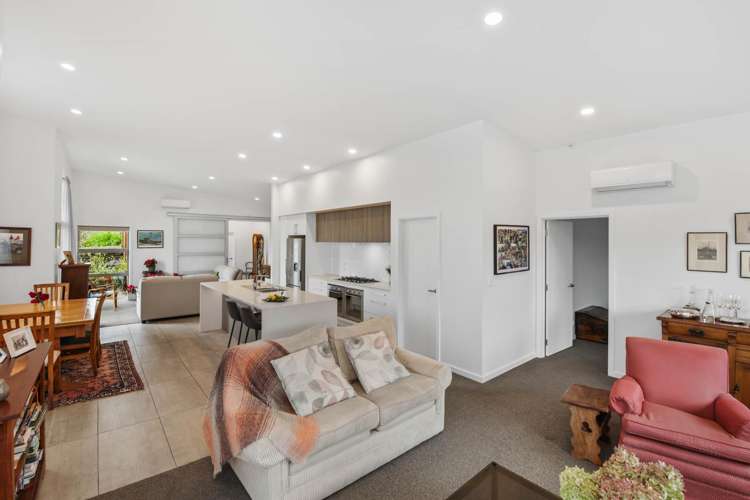 14 Corsair Crescent Burleigh_8