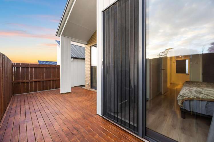 30 Morus Road Massey_17