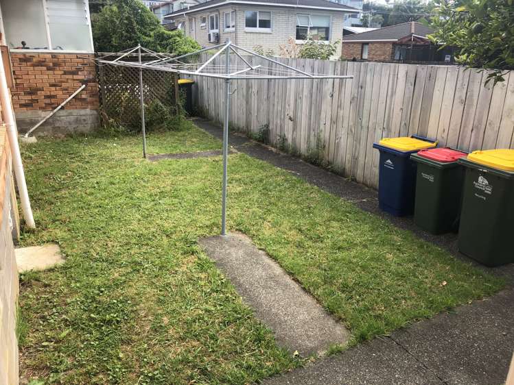 2/22a Wolsley Avenue Milford_13