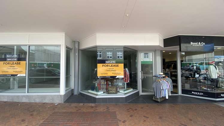 57 Devonport Road Tauranga Central_1