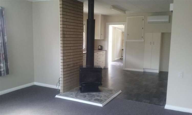 17 Ihupuku Street Waitotara_13