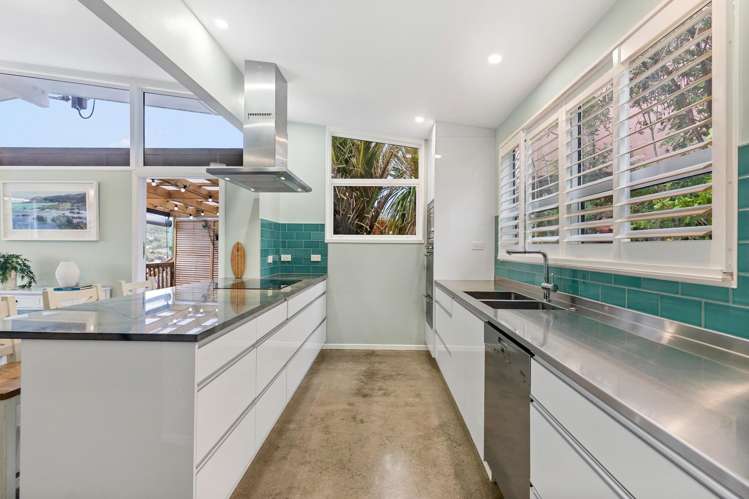 40 Collier Avenue Karori_6