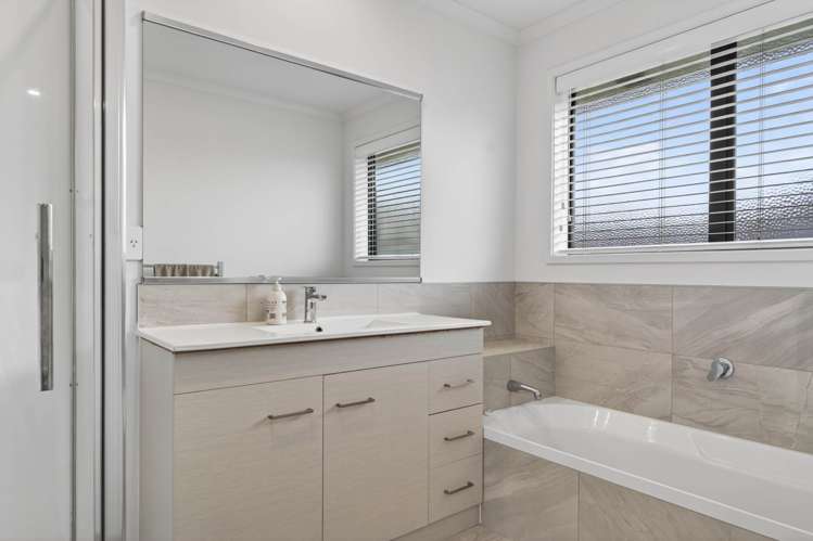 12 Kahukaka Road One Tree Point_32