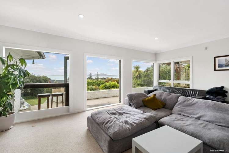 134 Beach Road Castor Bay_5