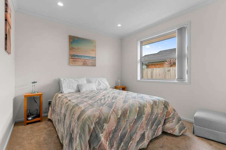 18 Kowi Lakes Drive One Tree Point_12