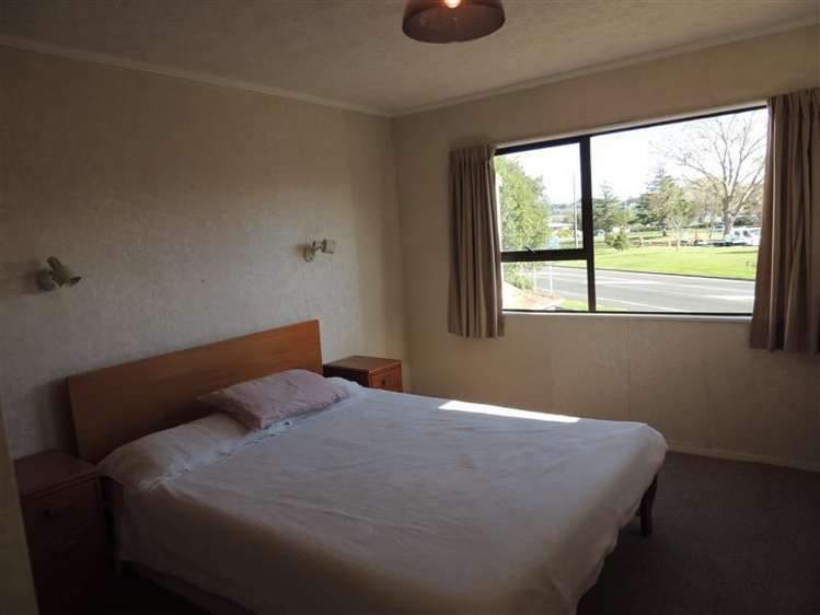 2/12 Lannie Place Greenmeadows_8