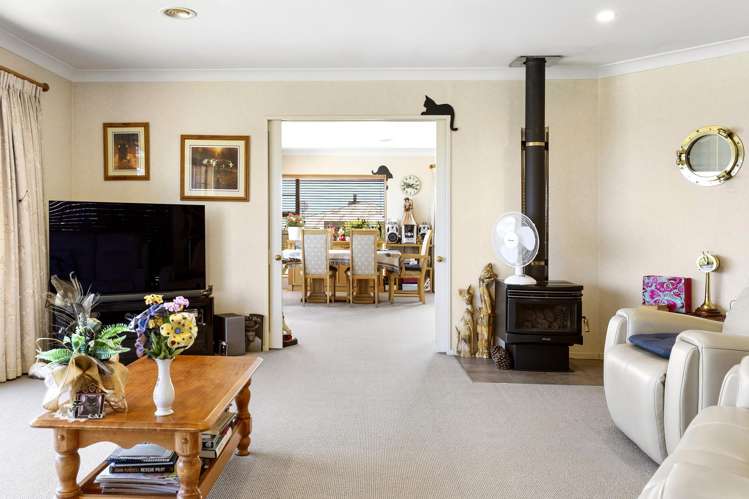 6 Maniapoto Grove Waipahihi_13