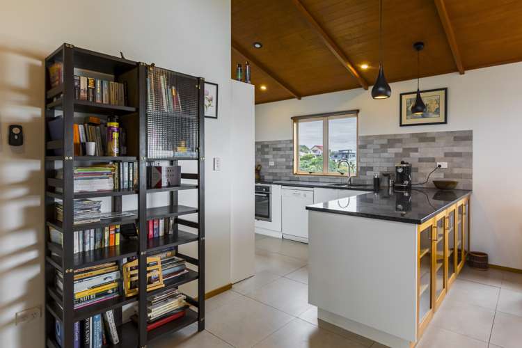 12 Cobden Crescent Bluff Hill_7