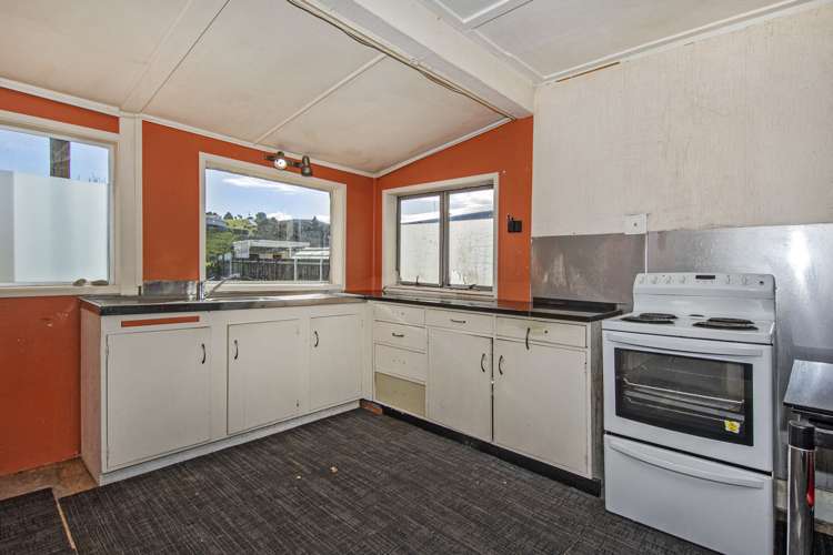 39 Valley Road Hikurangi_5