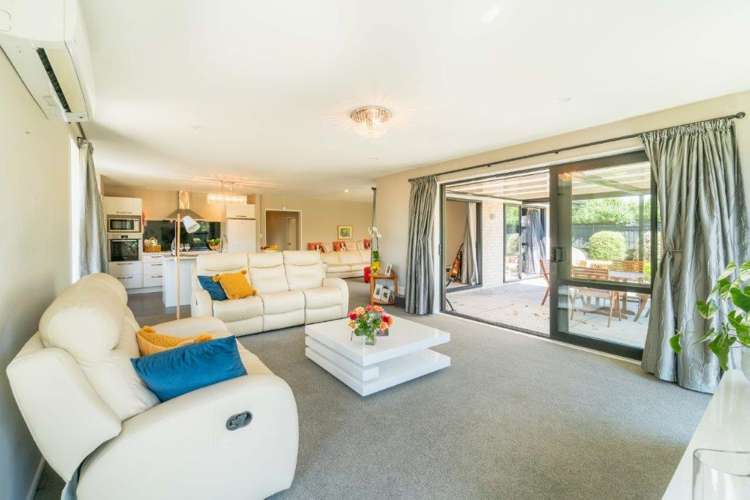 59 Somerville Crescent Aidanfield_11