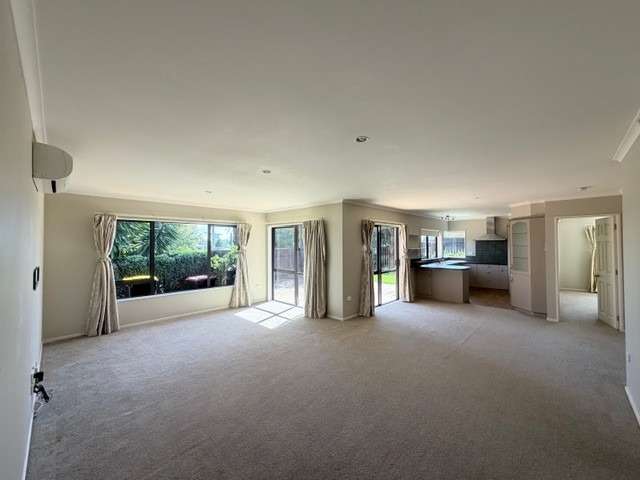 136 Poike Road 11222_1