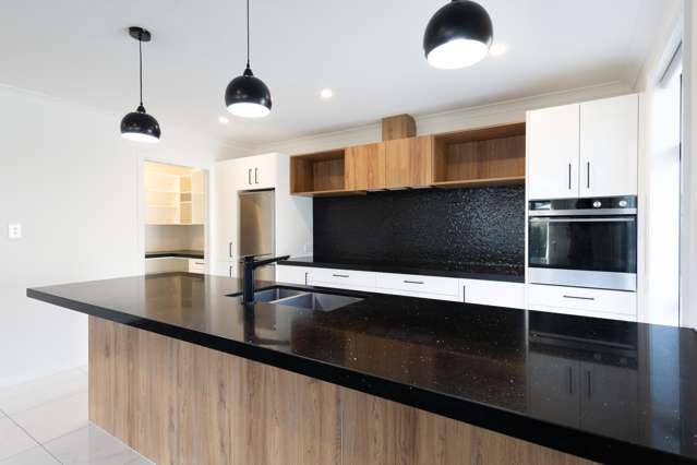 14 Serenity Crescent Kelvin Grove_1