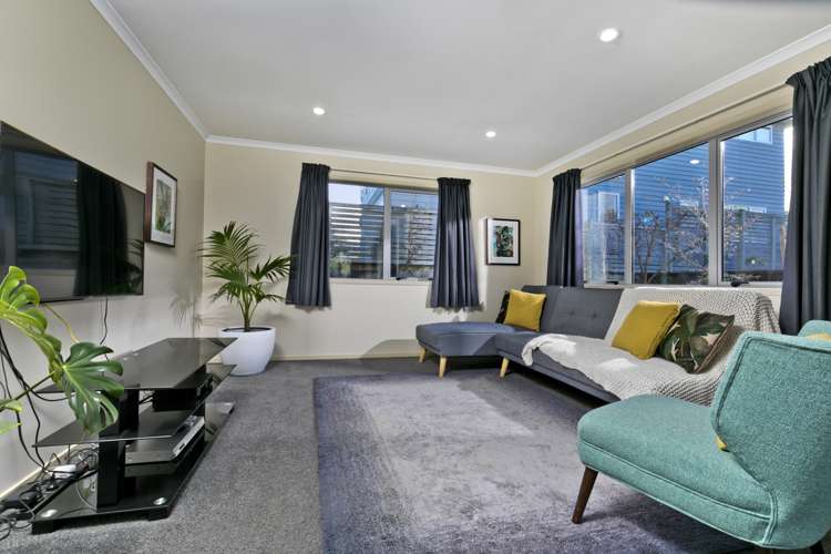 47 Maylee Crescent Gulf Harbour_3