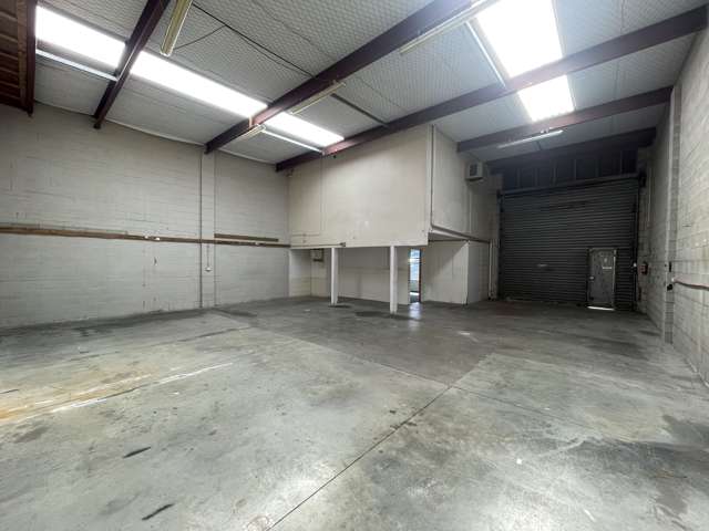 6/21 Poland Road Wairau Valley_1