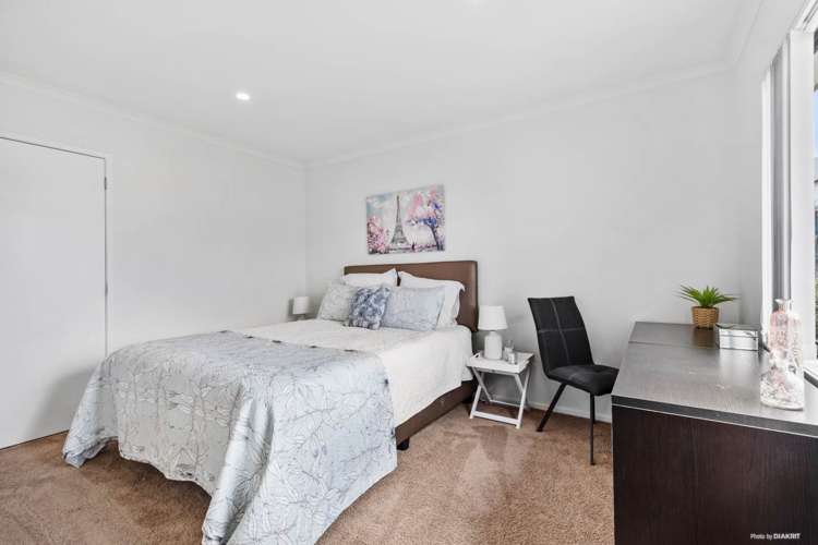 8 Vicente Place Oteha_15