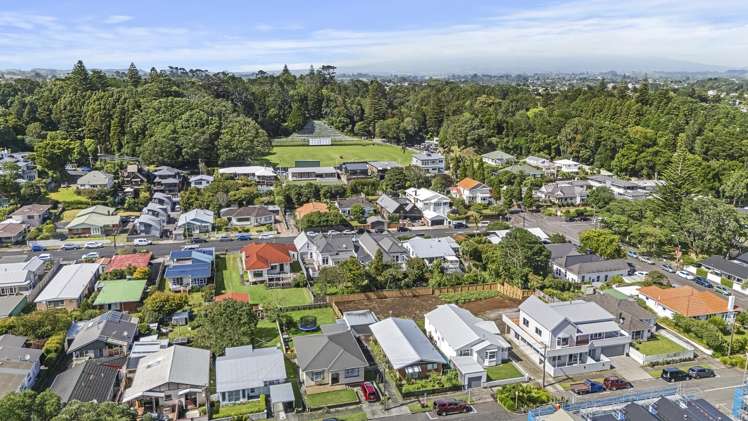 28B Pendarves Street New Plymouth_21