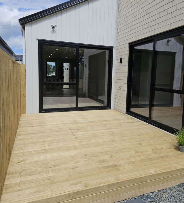 8 Kotiu Place Massey_1