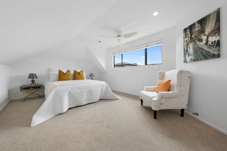 16b Seccombes Road Epsom_13