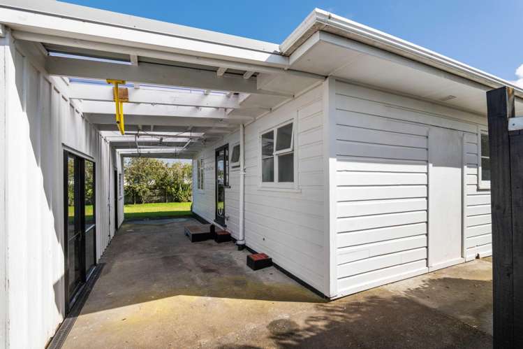 54 Waiwaka Terrace Strandon_25