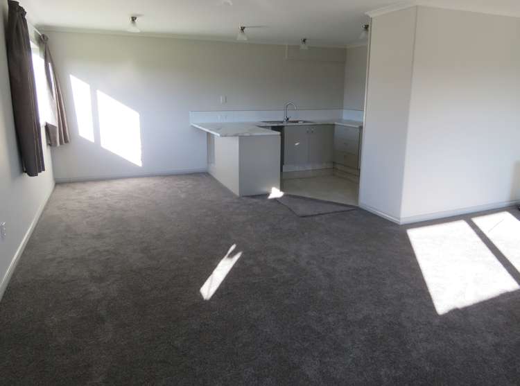 3 Conlon Street Reefton_21