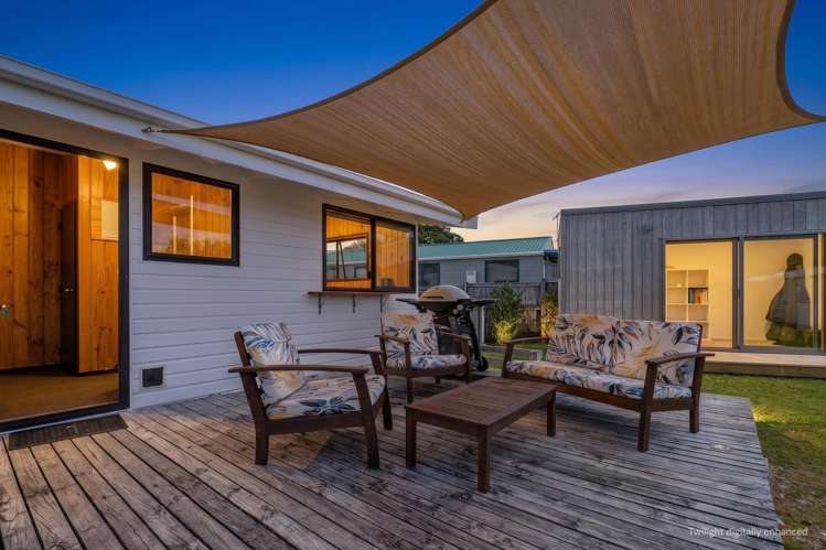 117 Winslow Place Matarangi_14