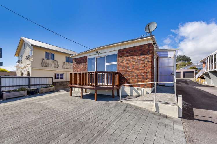 303a Devon Street West New Plymouth_11