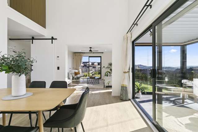 81 Cedarwood Street Woodridge_3