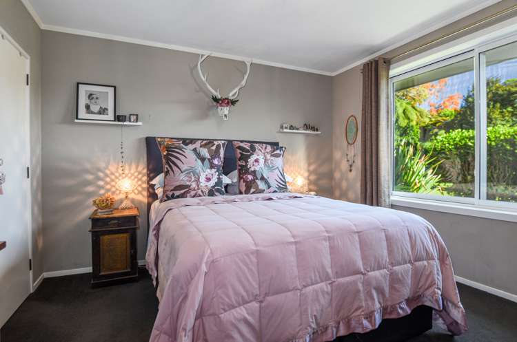 5 Darroch Street Fairy Springs_9