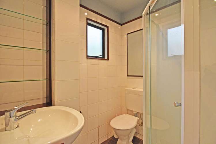 71 Woodglen Road Glen Eden_16