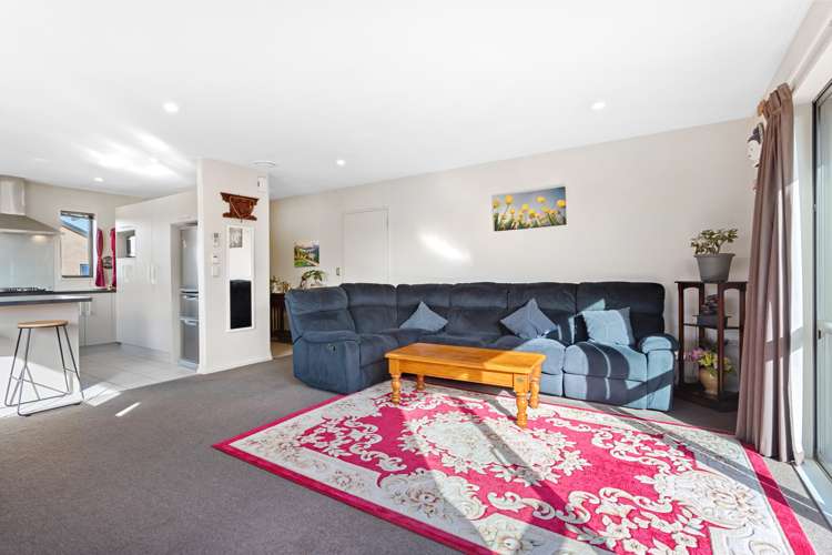 4 Charente Way Yaldhurst_6