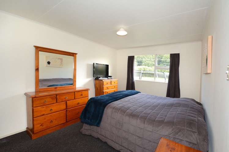 38 Irvine Street Lawrence_10