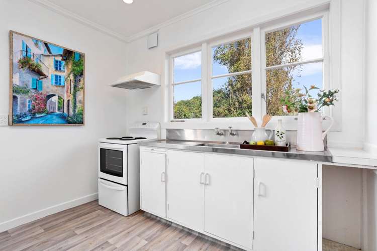 8/221 Mount Smart Road Onehunga_11