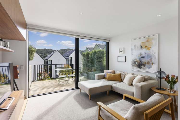 12 Jean Caldwell Way Island Bay_4