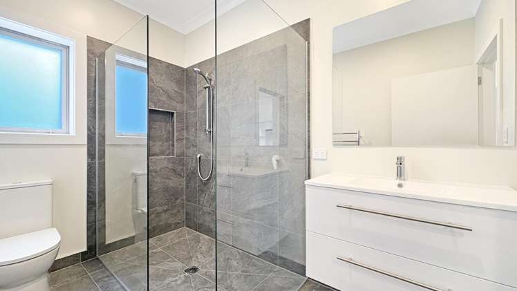 A/56 Brentwood Street 11322_10