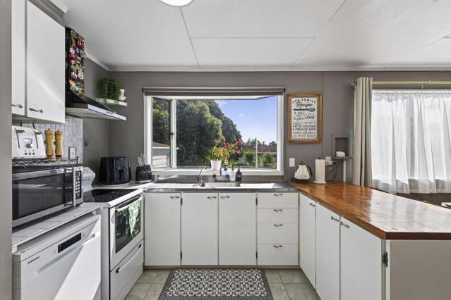 35 Riversdale Drive Merrilands_2