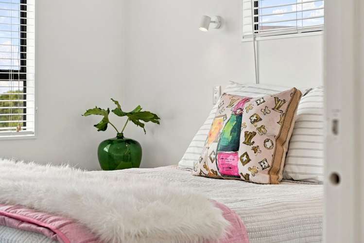 1/96 Alton Avenue Hillcrest_25