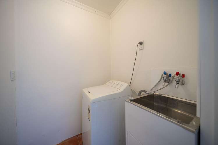 33 Moana Crescent Te Anau_15