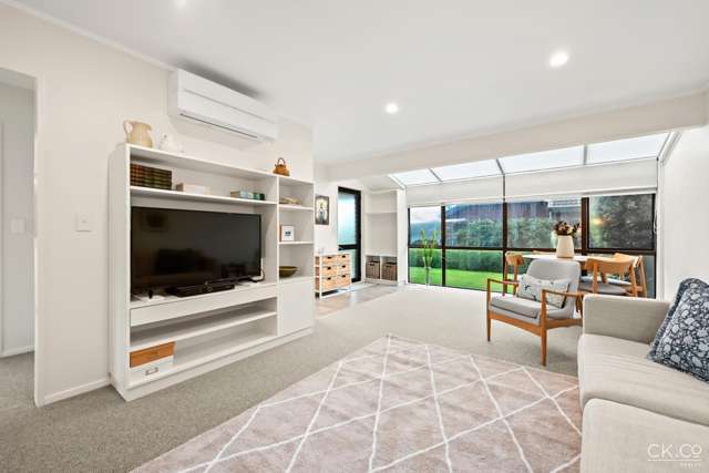 22/18 King Street Petone_3