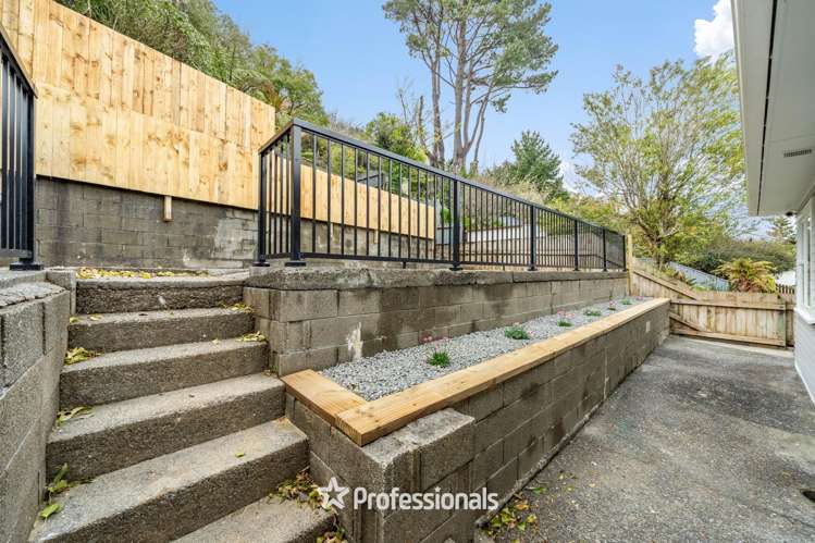 83 Coast Road Wainuiomata_14