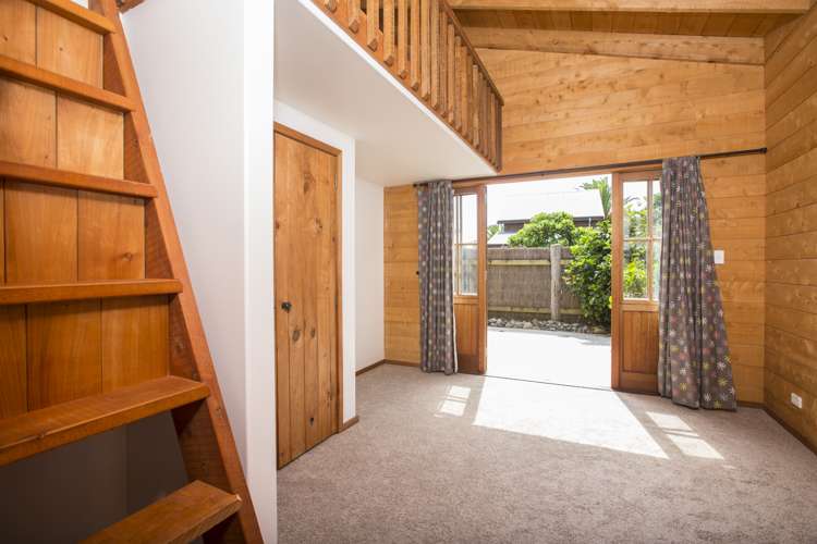 81 Cape Rodney Road Leigh_18