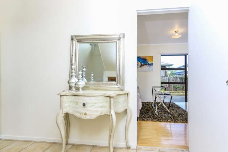 2/127 Moore Street Howick_1