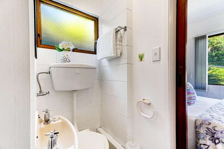 18 Wisteria Way Mairangi Bay_23