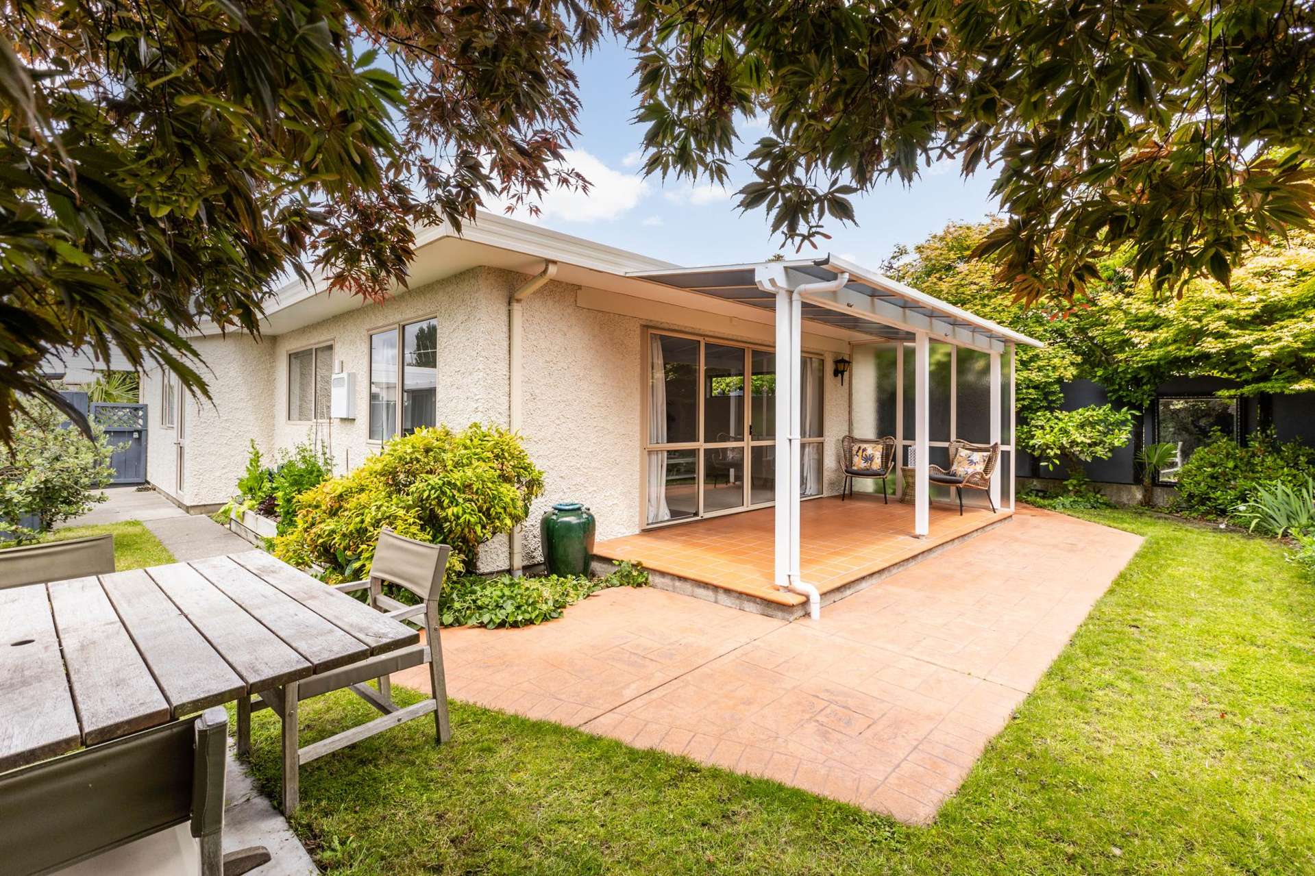 2/8 Lucknow Road Havelock North_0