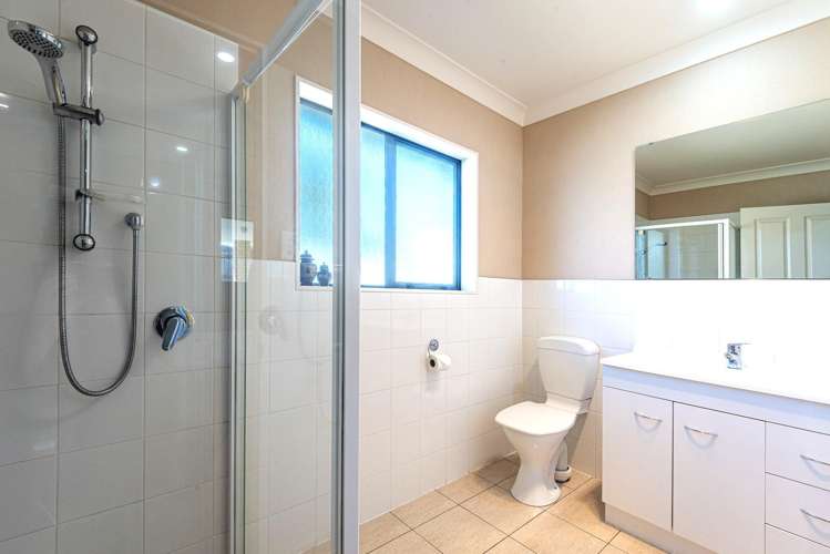 7 Workman Way Onerahi_12