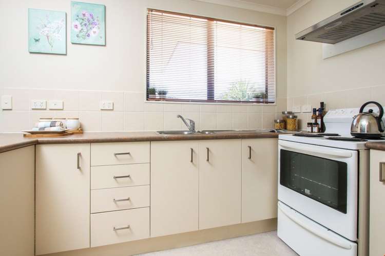 11 Plumstead Rise Glen Eden_11