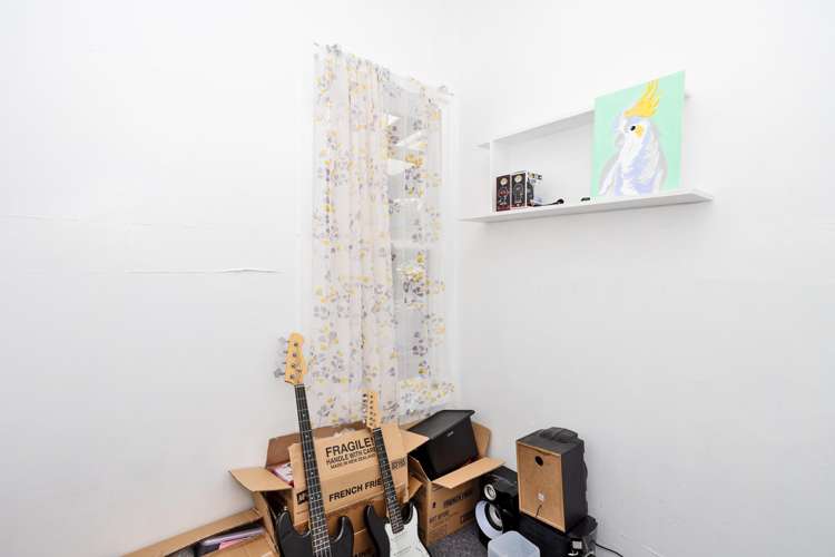 8 Centre Street Strathern_16