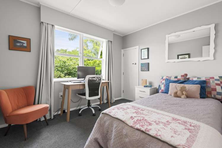 32 Catlins Crescent Milson_9