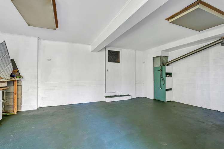 21b Sequoia Grove Merrilands_30