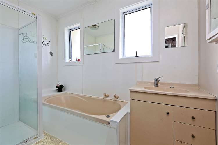 11 Waterworth Avenue Onekawa_7